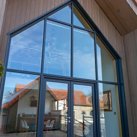 Chez Watersy לינה וארוחת בוקר